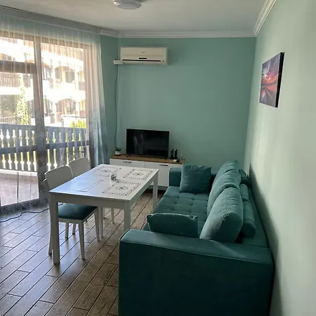 Daire трявна бийч *