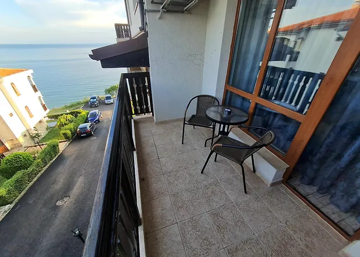 трявна бийч * Светий Влас